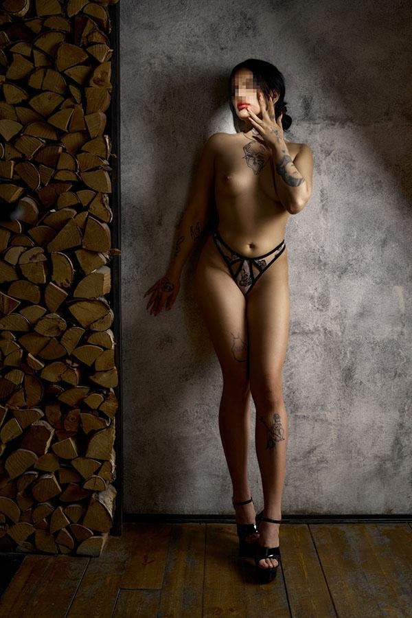 Любовь (Салон) у метро Старая Деревня, бляди Санкт-Петербурга - фото 5